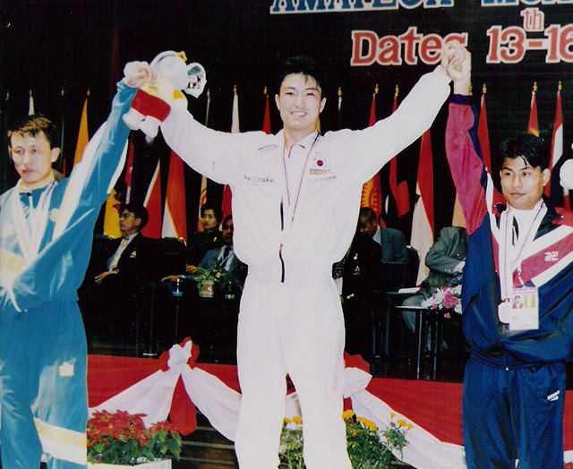 1998년 방콕 아시안 게임 무에타이 금메달을 획득한 오주환(원주 청학 무에타이) ⓒ 대한무에타이협회